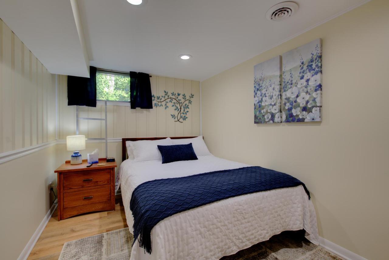 The Greenwood Apartment *
